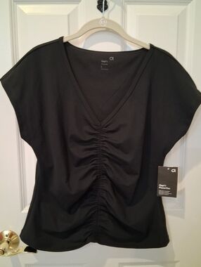 GAP Black Ruched V-Neck Short Sleeve Tee